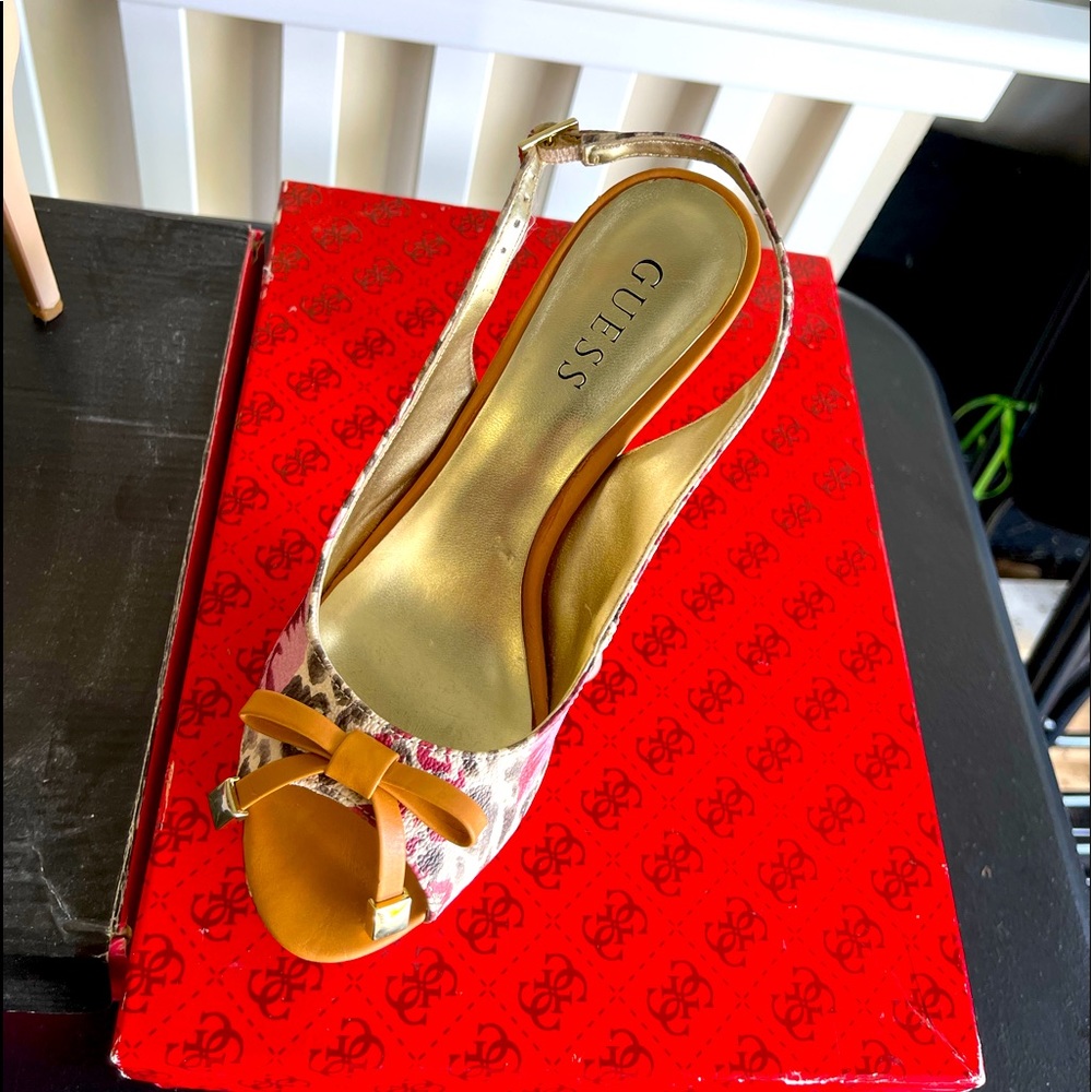 Guess High Heal, Size 6